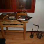 Atelier traditionnel de bijoutier en Grenat de Perpignan, Tautavel.