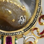 Bona Sforza, détail de l'émail du pendentif de la Reine de Pologna, vers 1530–40. Bona Sforza, détail de l'émail du pendentif de la Reine de Pologna, vers 1530–40.