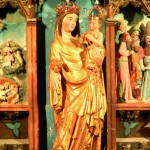 Nostra Dama de Laval coronada, Caudies de Fenolheda