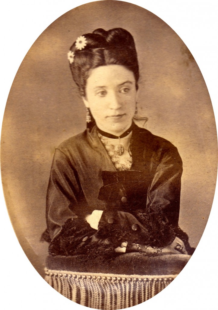 Mlle Pardineille, photo Berthomier, Perpignan? vers 1875