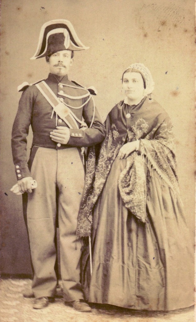 Couple de Roussillonnais, Perpignan, vers 1865.