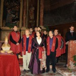 La XXIe reine d'Arles, Astrid Giraud, symbole des liens entre Catalans et Provençaux lors de la saint Eloi 2011.