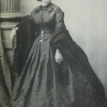 Antoinette Durand de çagarriga en crinoline