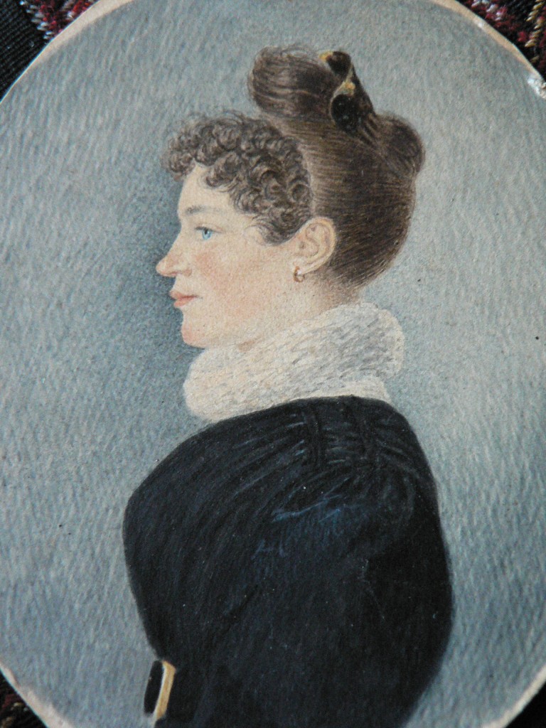 Portrait de femme au peigne, Perpignan, vers 1830-1840.