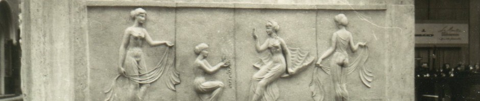 Bas relief dû à l'artiste catalan Pinet de Gaulade