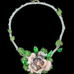 COLLIER « BAL DE MAI » OR BLANC, OR JAUNE, DIAMANTS, DIAMANT BRUN, DIAMANTS ROSES, LILAS ET MAUVES, OPALE ROSE ET ÉMERAUDES.