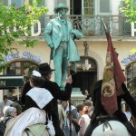 Statue de Frédéric Mistral, place du Forum en Arles