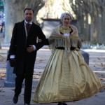 Laurent Fonquernie et sa cavalière descendant l'Allée des Platanes, Perpignan, 27 novembre 2011.