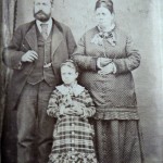 Portrait de famille, vers 1880, A. Larauza, Barcelone.