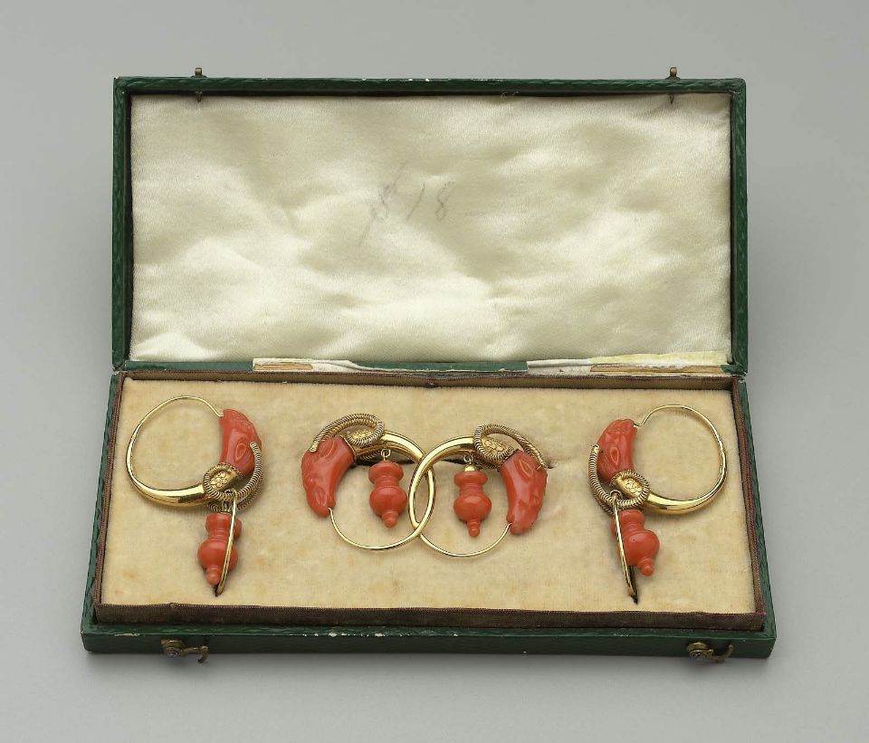 Bijoux En Corail Institut Du Grenat