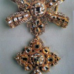 Croix portugaise en or et diamants, 17e s.