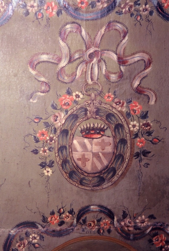 Motif de médaillon d'orfèvrerie, chaise à porteur, Roussillon, XVIIIe s.