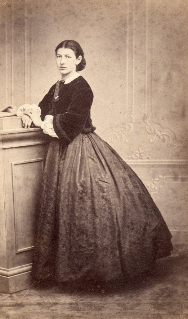 Portrait de femme, après 1862, Montpellier, photo Huguet-Moline.