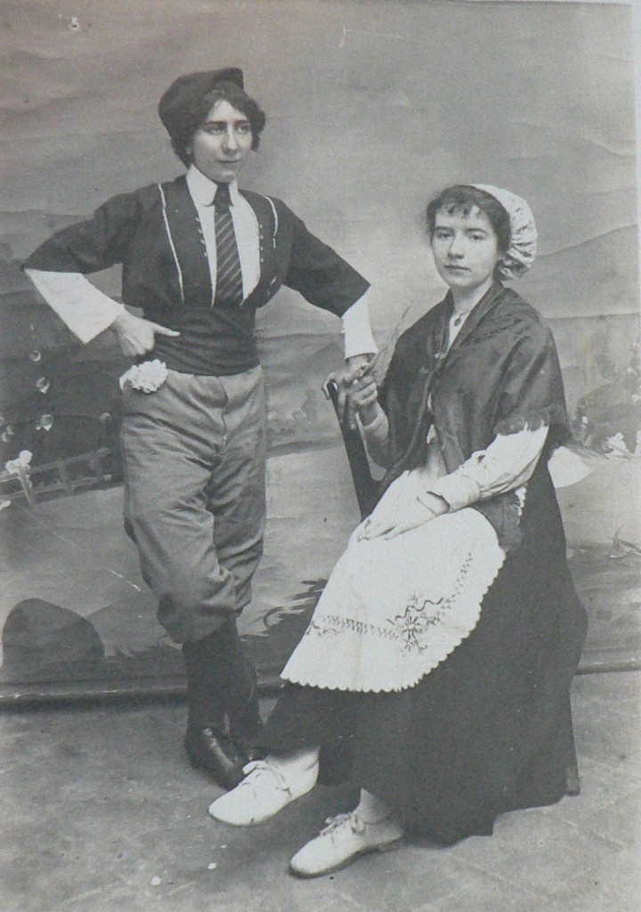 Folklore roussillonnais vers 1920.