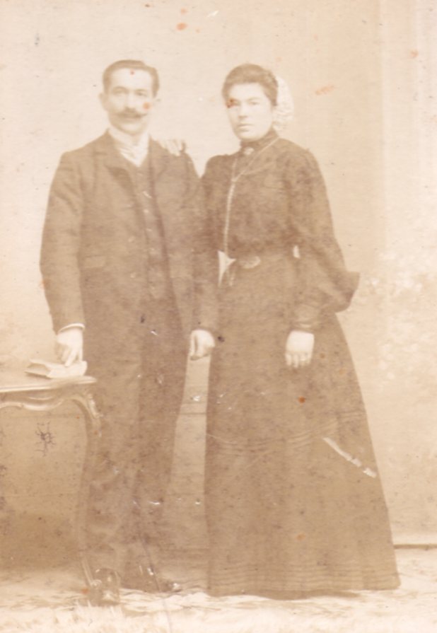 Couple de Roussillonnais, vers 1900, photo Jorré, Perpignan.
