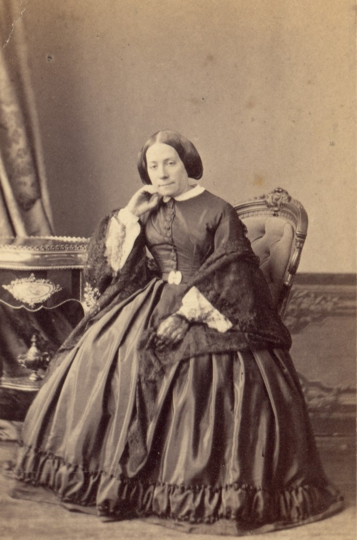 Mme Massot Delaya