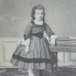 Jeune fille, Perpignan, photo Cabibel, vers 1865.