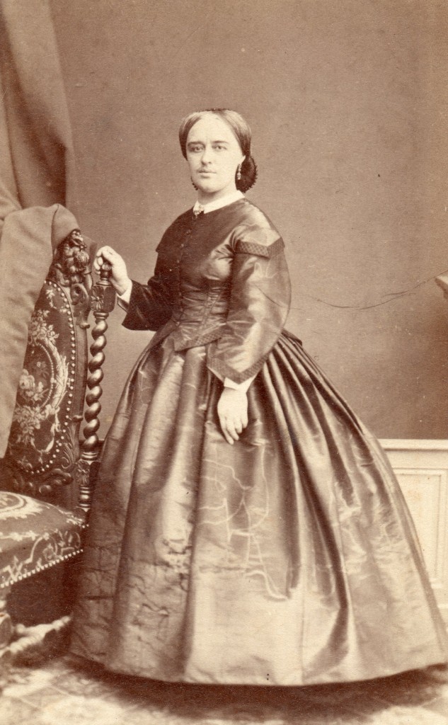 Photo ANNET, rue Napoléon, Tarbes, après 1863. Photo ANNET, rue Napoléon, Tarbes, après 1863.