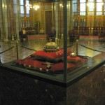 La sainte Couronne de Hongrie au parlement de Budapest.