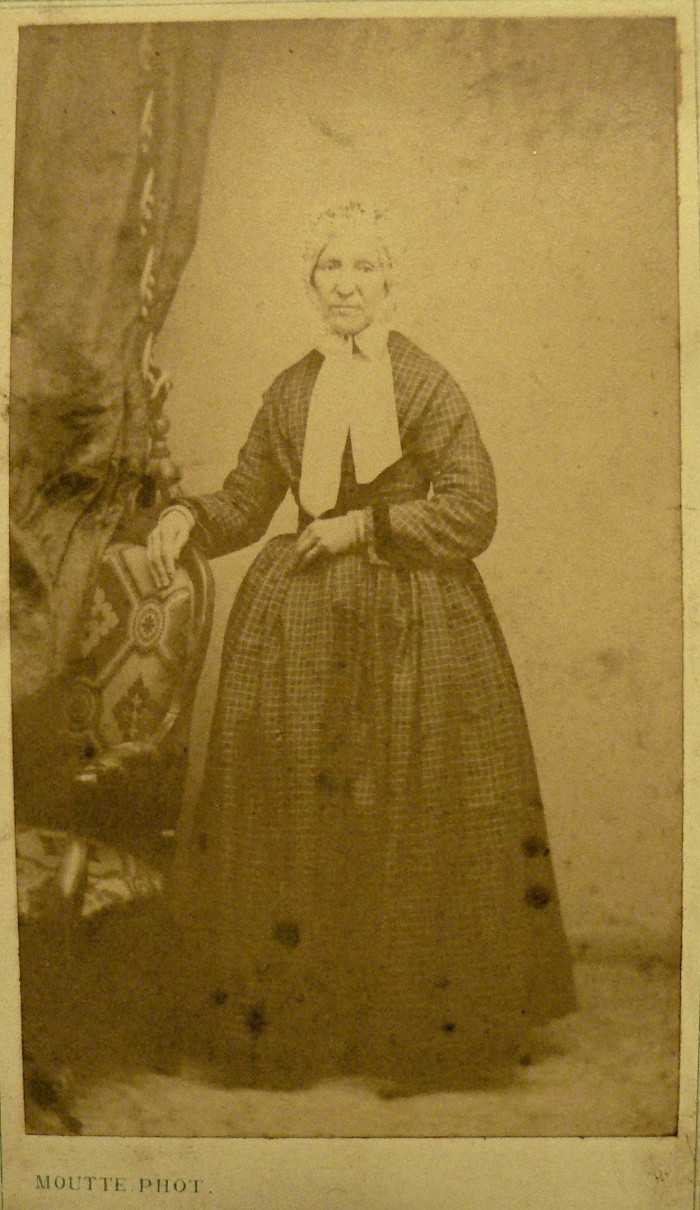 femme marseillaise vers 1860.