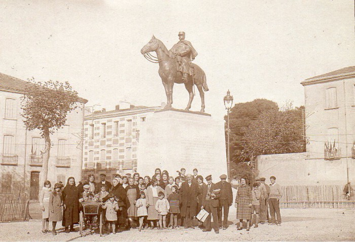 Statue de Joffre, Rivesaltes.