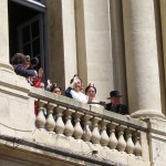 La Reine d'Arles au balcon !