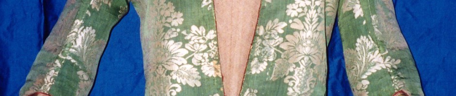 Caravo vert , provenance Roussillon, vers 1750, collection Ville de Perpignan. Caravo vert , provenance Roussillon, vers 1750, collection Ville de Perpignan.