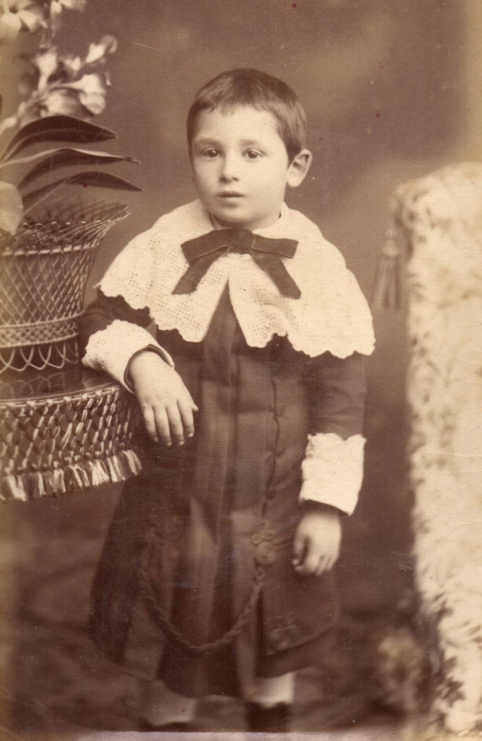 René Mitjavile, photo Provost, Perpignan. René Mitjavile, photo Provost, Perpignan.