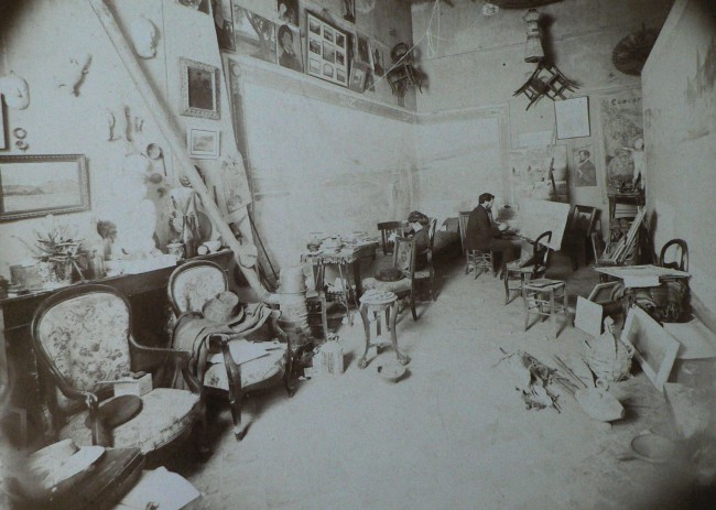 Louis BAUSIL dans son atelier. 