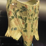 Corset du XVIIIe s., Musée du Design, Barcelone.