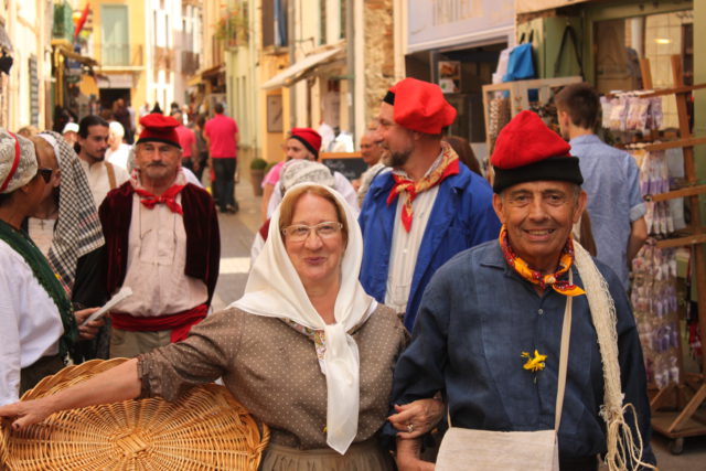 le Temps du Costume roussillonnais en costume de pecheurs